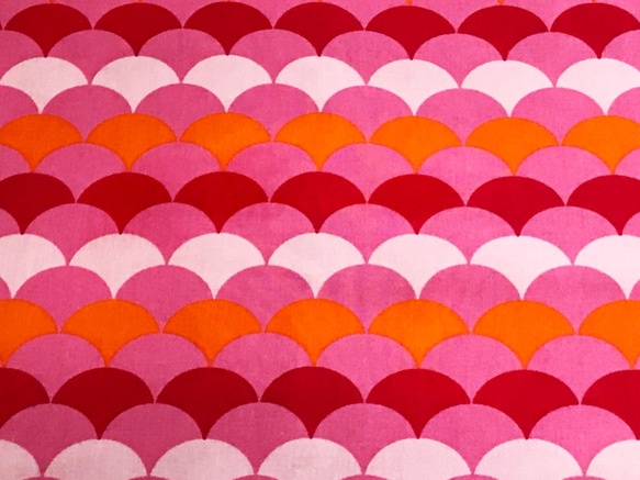 Robert Kaufman 110cm x 50cm Hello Tokyo/Pink