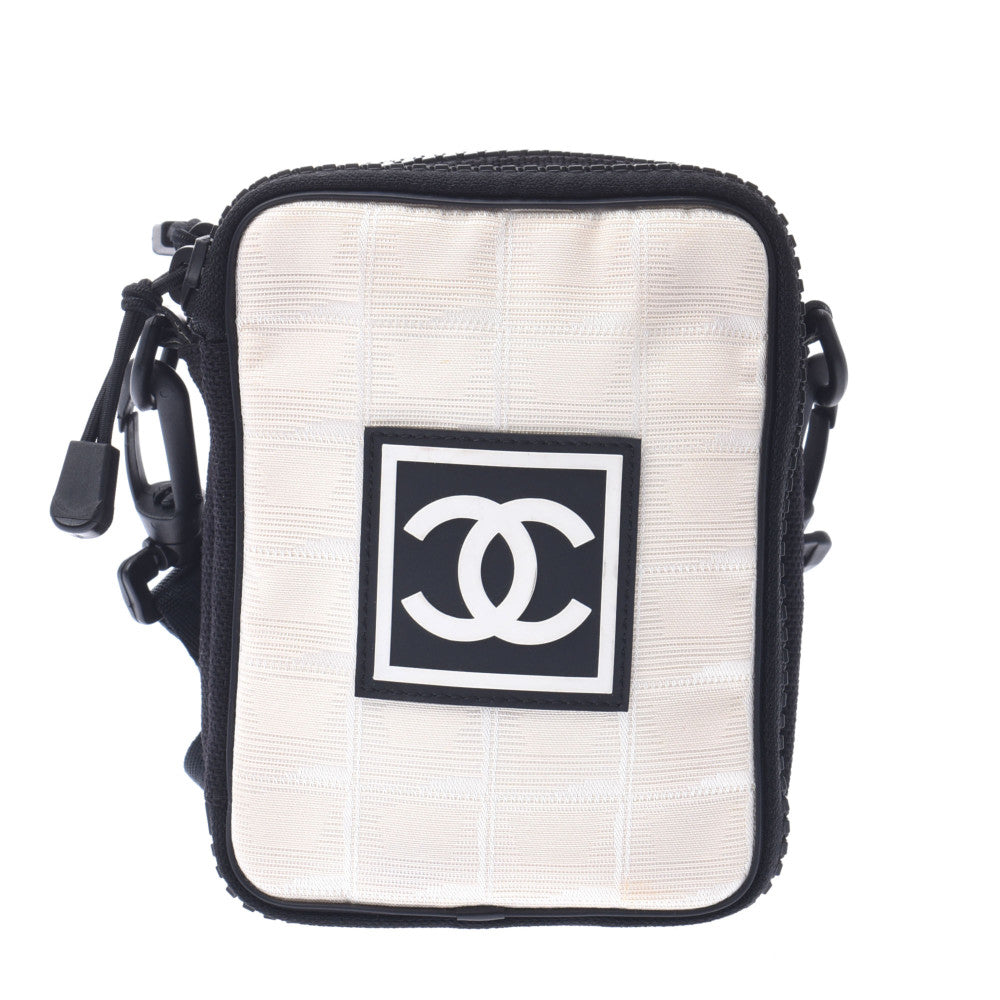 CHANEL シャネル スポーツライン 黒/白 ユニセックス ナイロン ショルダーバッグ ABランク 中古 