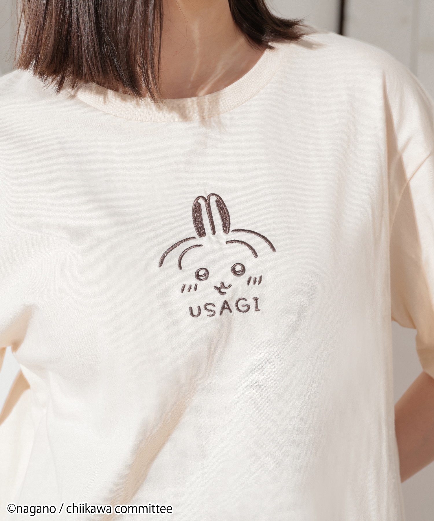 ハニーズ/ちいかわ／Ｔシャツ トップス Tシャツ 半袖Tシャツ カットソー 刺繍 ロゴ 綿混