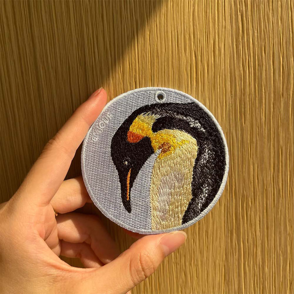 ペンギン penguin 皇帝ペンギン 刺繍キーホルダー 両面刺繍 プレゼント ギフト キーホルダー or-119