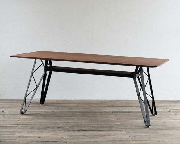 SULKTABLE – truss reg / WALNUT　 アイアン　ダイニングテーブル