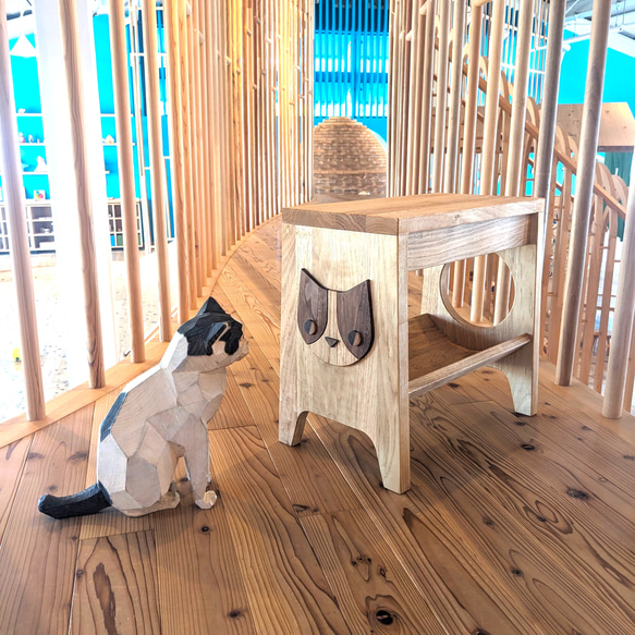 猫と暮らす癒しの空間　「Cat house ＆ stool （ねこ椅子 ＆ ねこハウス）」