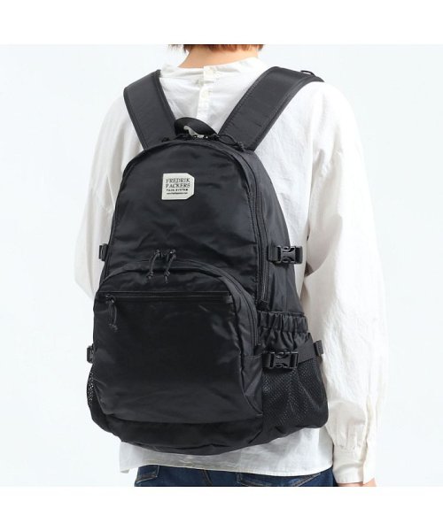 【日本正規品】 フレドリックパッカーズ リュック FREDRIK PACKERS マザーバッグ 210D DAY PACK TIPI A4 多機能 16L