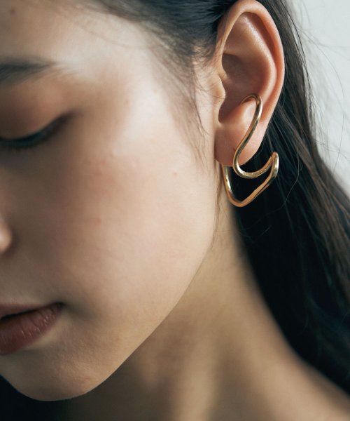 ODD SHAPED EARCUFF