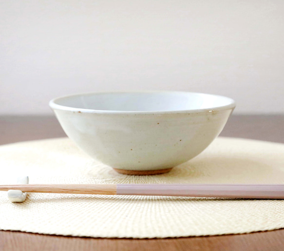 赤陶土と白釉の大きな飯碗 小どんぶりとしても