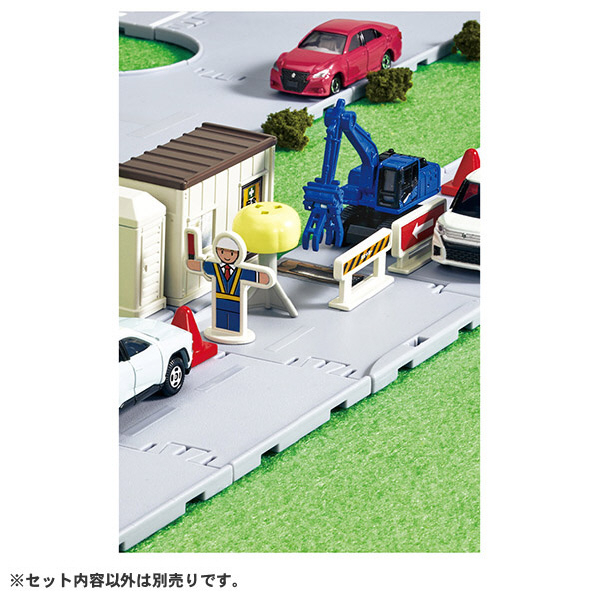 タカラトミー トミカワールド トミカタウン どうろ工事現場(トミカ&情景パーツ付き) ﾄﾐｶﾀｳﾝﾄﾞｳﾛｺｳｼﾞｹﾞﾝﾊﾞ