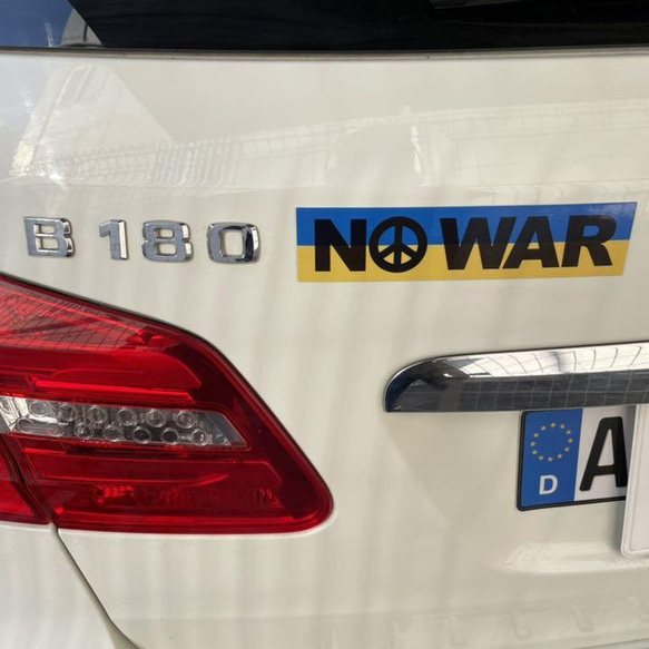 (黒) NO WAR＊ウクライナ国旗＊マグネットステッカー