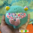 ぷっくりハートを抱えるkeron  ぬいぐるみ  かえる 縁起物 インテリア小物