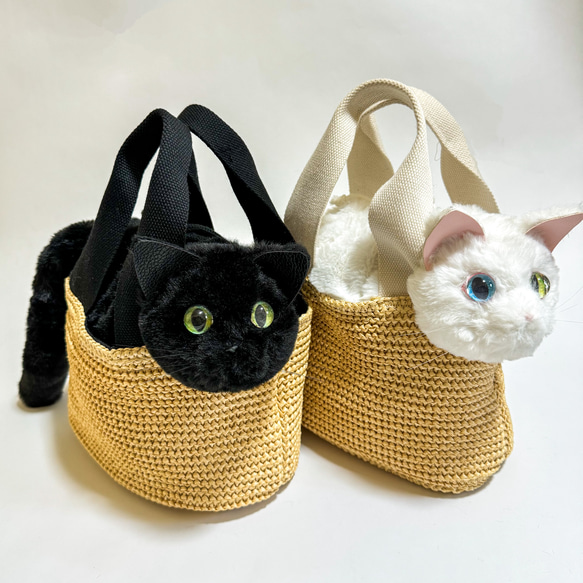 【ねことお出かけ】黒猫が入ったカゴバッグ　トート　ミニショルダー　ポシェット　黒ねこ　猫雑貨　リアル　ショルダー