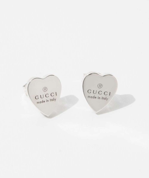 グッチ GUCCI 223990 J8400 ピアス EARRINGS WITH GUCCI TRADEMARK ENGRAVED HEART SHAPE IN