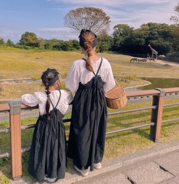 〖特集掲載〗大人⭐︎ナチュラルさんのエプロンワンピース　ロング丈　プリンセスワンピ　ハーフリネンのボリュームワンピ