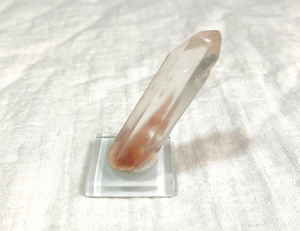 Papaya Quartz  (Amphibole in quartz) マダガスカル産 アンフィボール入り水晶　③