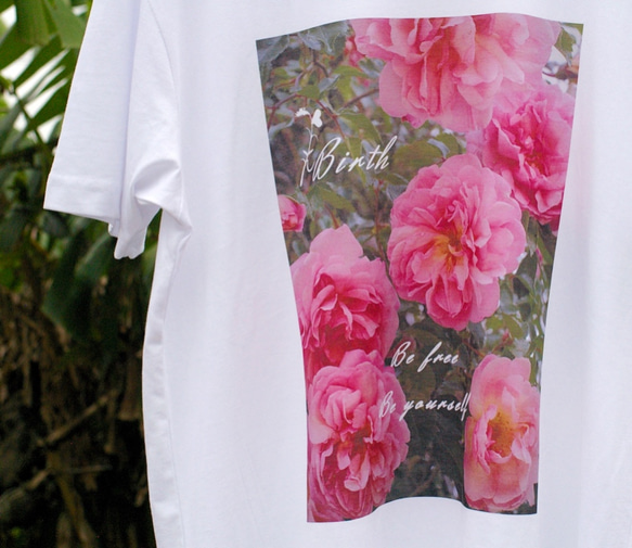 アプリコットカラーのローズ 写真プリントTシャツ BirthJardinシリーズ「ローズ・アプリコット」マタニティにも。