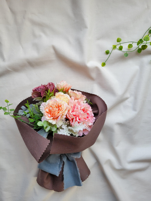 ｱｰﾄﾌﾗﾜｰ母の日♡カーネーションの花束