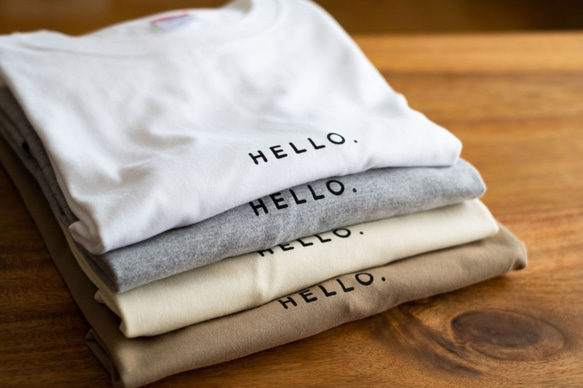 オーバービッグTシャツ「HELLO.」／ホワイト