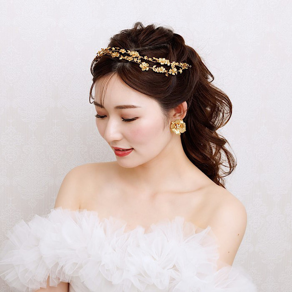 MA138  ウェディング ヘッドドレス　カチューシャ ブライダル ヘアアクセサリー 結婚式 前撮り 卒業式