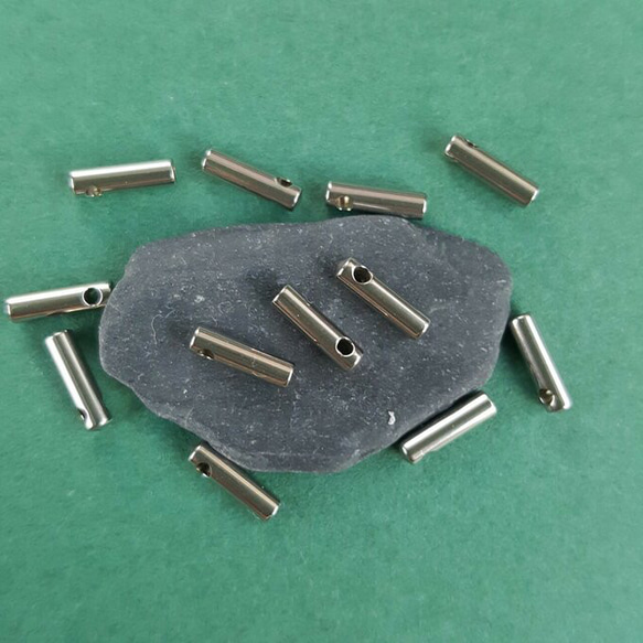 [20pcs] 約2mm x 約7mm x 約1.4mm サージカル ステンレス 留め具 無メッキ