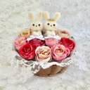 新郎新婦うさぎさんのお花畑リングピロー