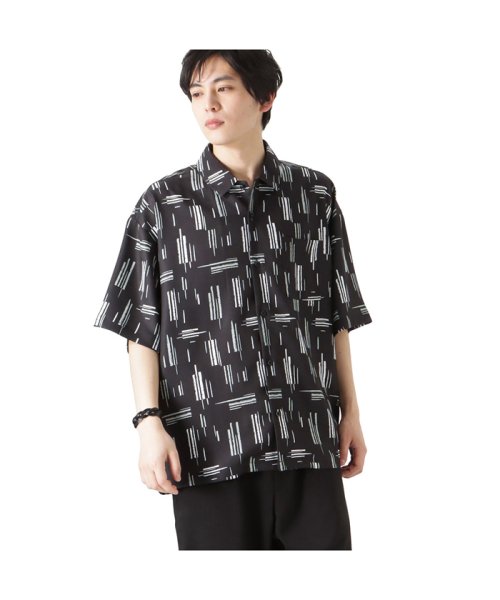 MOSSIMO モッシモ 総柄半袖シャツ 3270－7101